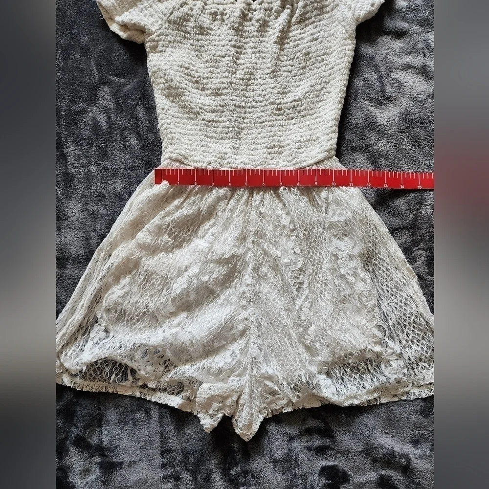 WOMEN'S Gorgeous Laced Romper Hollister California size S